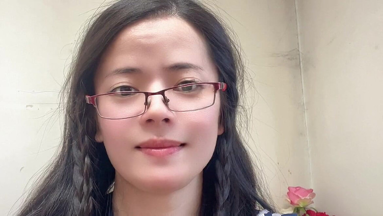 sweethanajapanese: Video Seksi Pepek Hana Sentuh Pisang Dalam Pakaian Cantik 