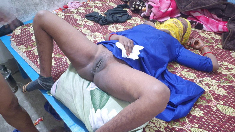 ExcitedWomen: Indyjska para domowej roboty