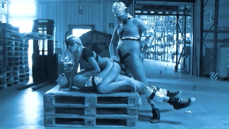 Fuck Cumshot Party: German Domination Blonde Sluts in Cage and Bathroom