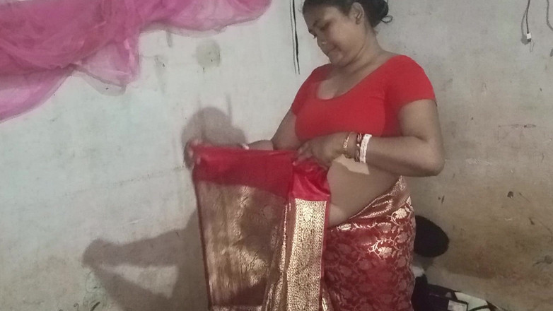 Mridulmadhu: Video seksi istri hot india dientot habis-habisan sama suaminya