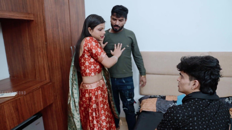 Kilash: Awek desi panas India istimewa tahun baru 3 beberapa seks desi