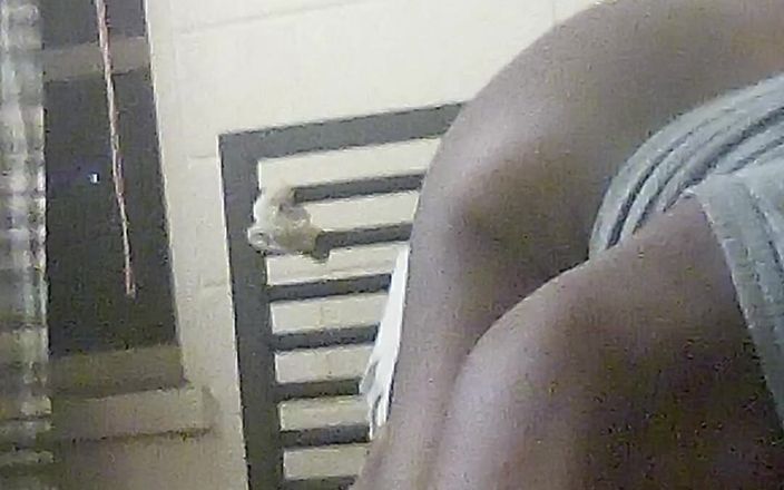 SweetDWillie456: Femboy mit saftigem fettem arsch und bbc biegt