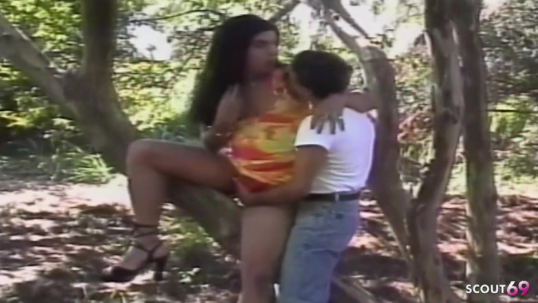 Shemale TS Collection: Ragazzo incontra di nascosto una donna trans e se la...