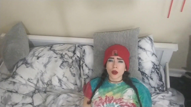 lilredvelvettt: हस्तमैथुन करते हुए मेरा चेहरा