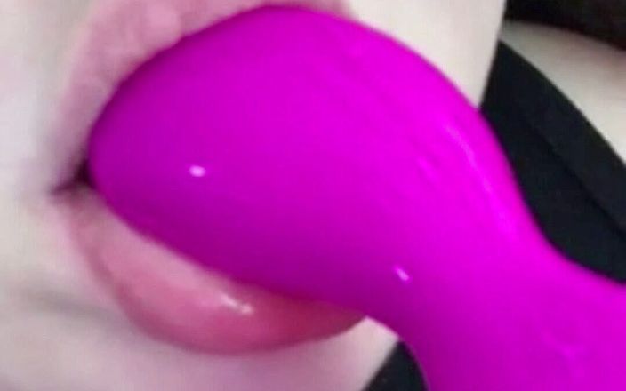 Real HomeMade BBW BBC Porn: Youngenglishbbw mengisap klitoris menggosok dildoku
