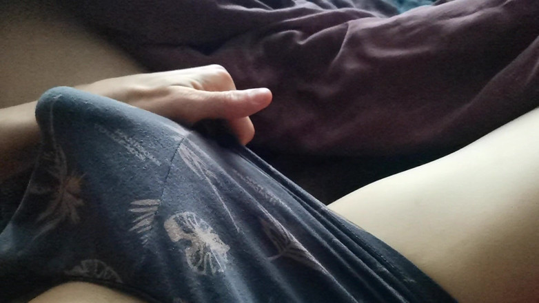 SEXY_GUYBEST: Big Hairy Powerful Masturbates to Music