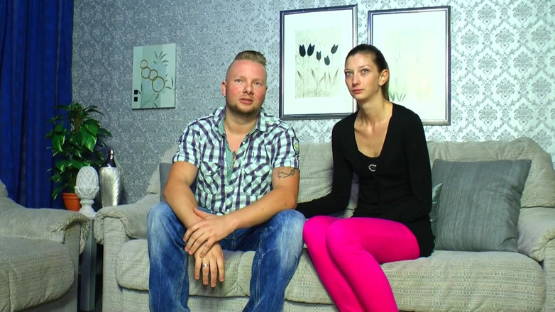 German Porn: Hausbesuch Bei Paar, Heisse Teen - Home Visit to Couple, Hot...