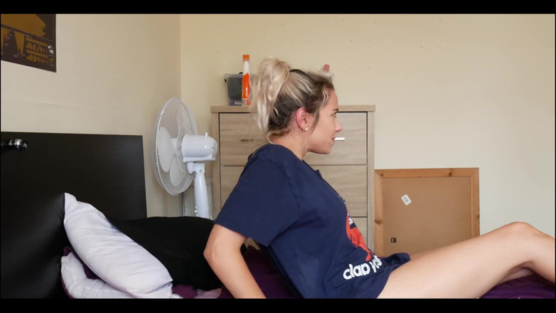 Samantha Flair: Caught Her Masturbating