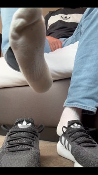 Just Arrived in Manchester with My Sweaty Socks on! Who Sniffs?