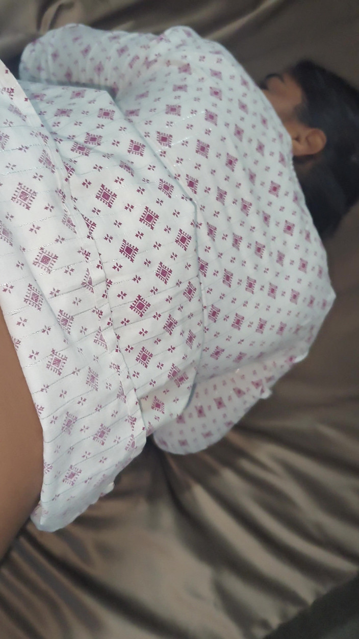 Indian innocent wife: Ragazza indiana telugu desi collage scopata in video di sesso...