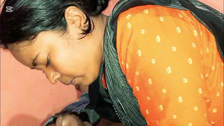 Riyamoni: Indo para a casa de um amigo em Calcutá, eu...