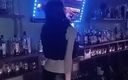 Spaingirl Natalie: Barmen, strip-tease