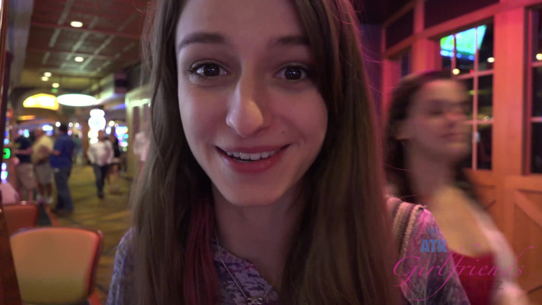 ATK Fans (Girlfriends): Virtual vacation in Las Vegas with Willow Hayes 1/3