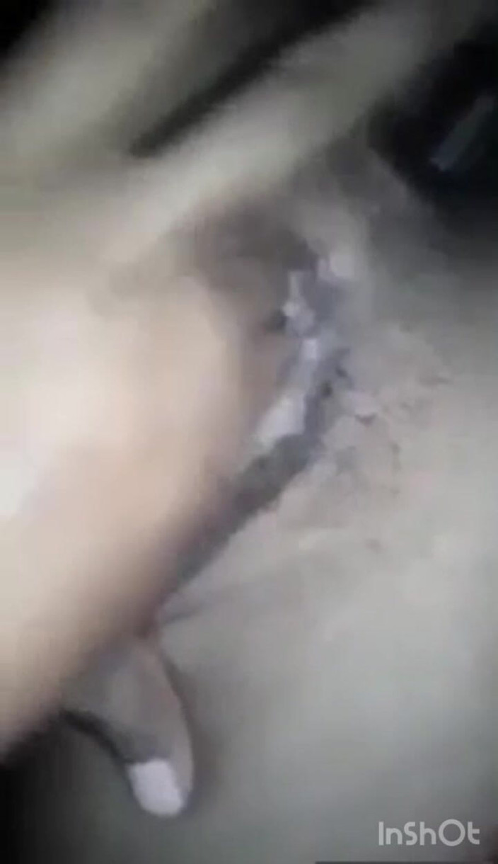 Sluty Piya: Fată desi atât de excitată pentru iubitul încornorat în pizda ei așa...