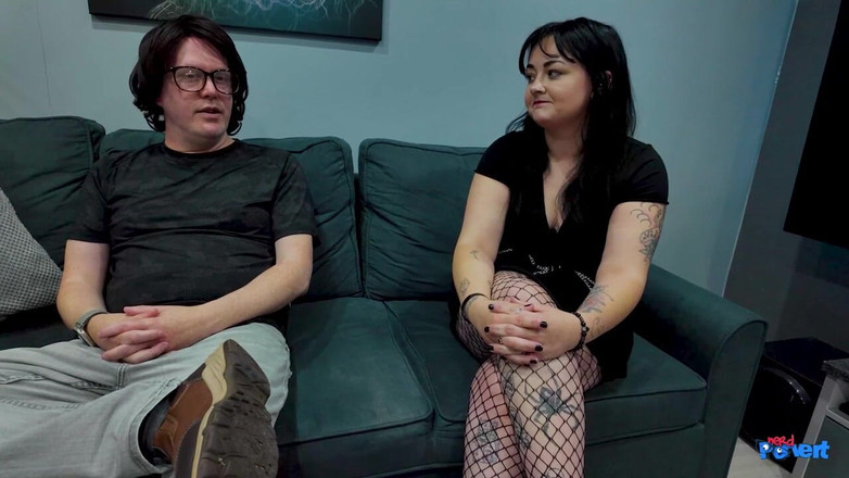 Nerd Pervert: Jayne Sins - penghisap zakar Goth kali pertama