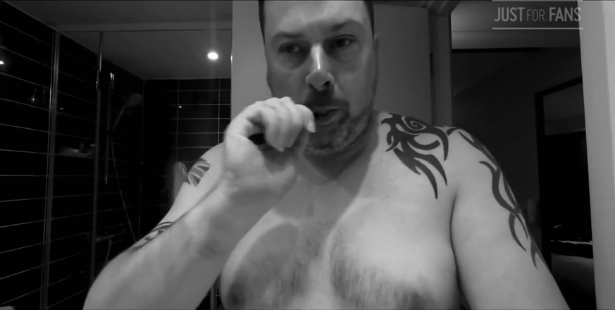 uktattooedchub74: Wakey - Wakey
