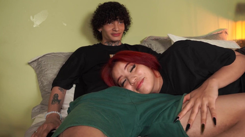 JordyFabian: Hermanastra Entra Para Acompañarme Pero Me La Follo Durante La...