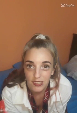 tunoviaputita: Učitelka nechce, aby prošla, a tato studentka dělá všechno, aby...