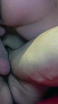 Flaca chica amateur en dp y preñada en gangbang