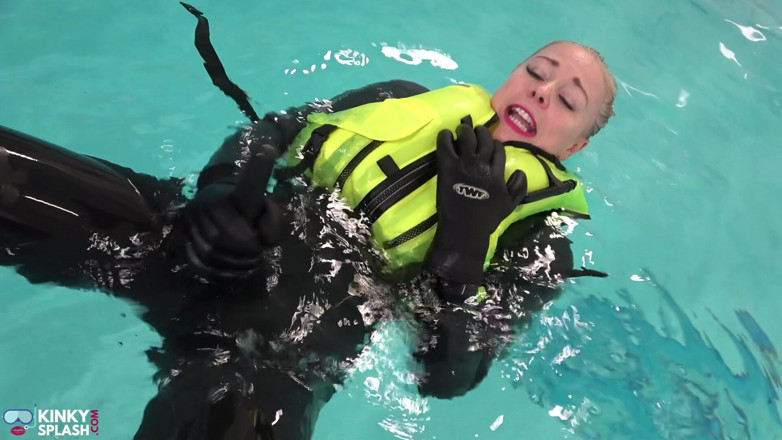 UKCuteGirl Lucy Lauren: Neoprene Lust: Inflatable Snorkel Vest Pleasure in the Pool