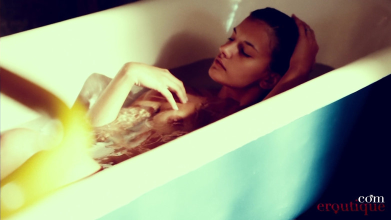 Eroutique: Candice Luca - My Sexy Spring Bath for You