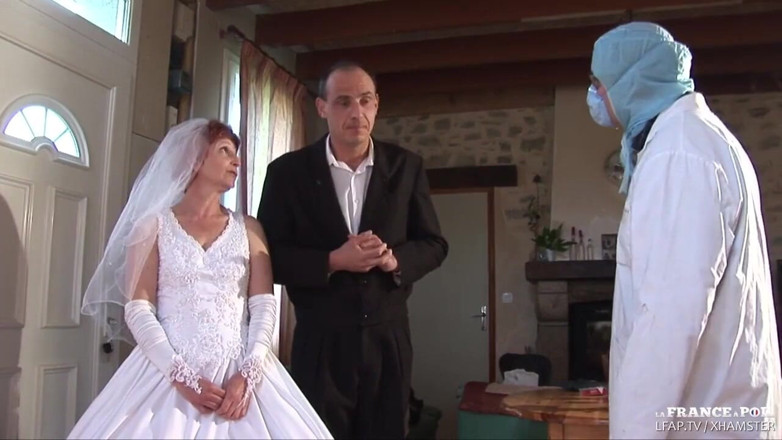La France a Poil: LFAP - French hairy mature bride ass pounded and fist fucked...