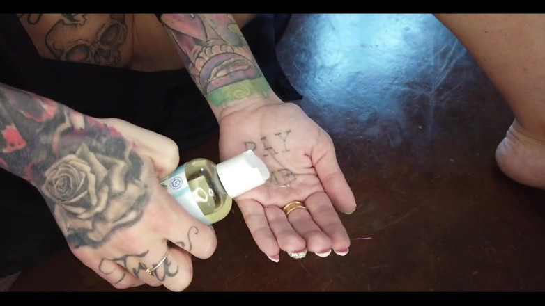 Skully inkson: Labă la un vibrator