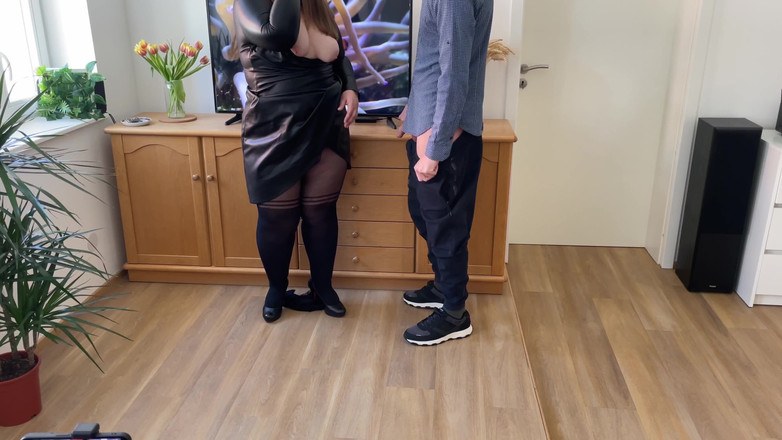 OurFetishLife: Một ngày đẹp trời với mẹ kế của tôi