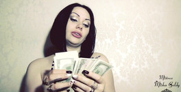 Goddess Misha Goldy: Potrzebujesz więcej. Oto twoja poprawka. Czas na klikanie, spędzanie i...