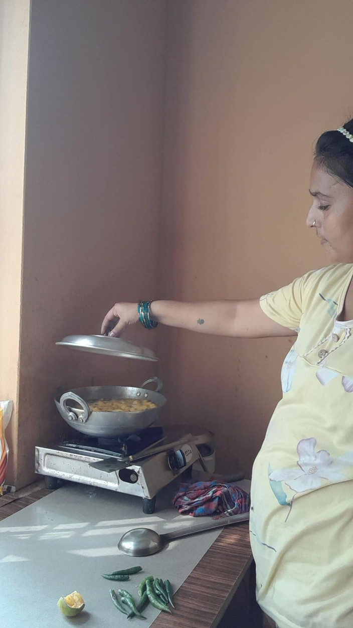 Puja555: Versaute schwägerin