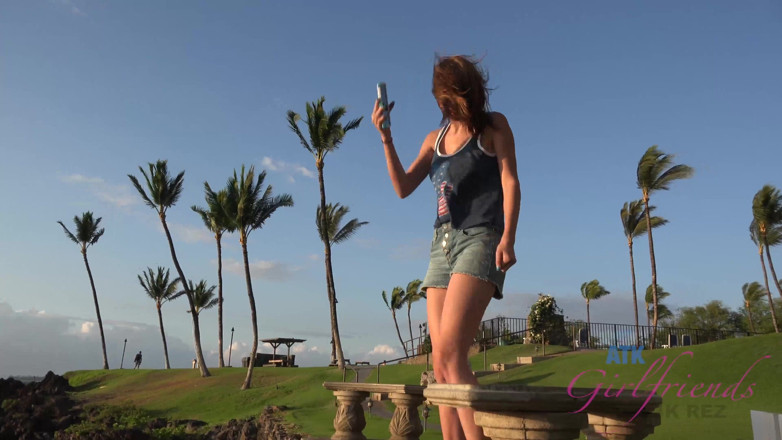 ATK Fans (Girlfriends): Cece Capella ile sanal tatil Hawaii 4/8