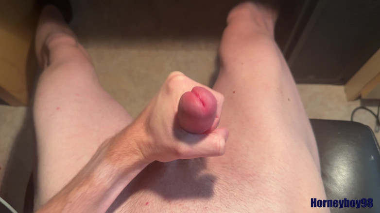 Horneyboy98: Twink in Home Office Wixt zijn lul en spuit