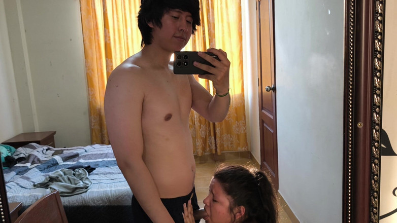 Moo DBOXXX: Moje sousedka mě žádá, abych se mnou měla sex a pořádně...