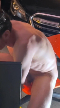Solo Jerk in Garage, Discreet, but Still Classic Voyeuristic