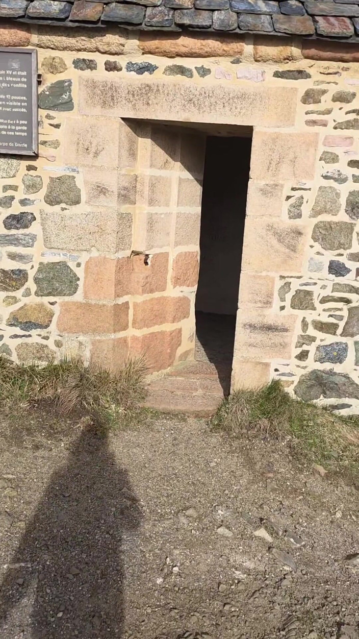 GIULIANA_OFFICIEL: Velký Prck V Opuštěném Domě