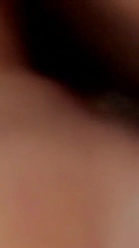 Dirty Sluty Scene - 3 sexy morena massagista Mandy Moore fode seu paciente e acaba em facial