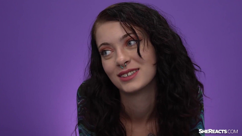 SheReacts: Echt oder falsch: Großer cumshot-zusammenbruch