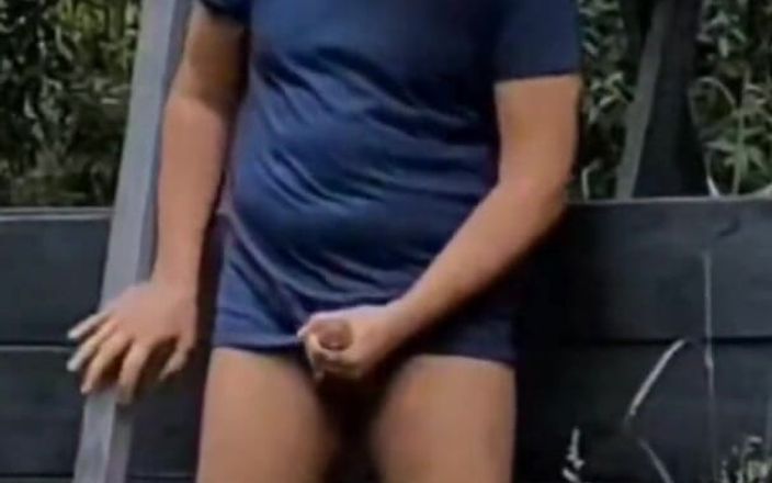 Wanker forever: Halka açık parkta mastürbasyon