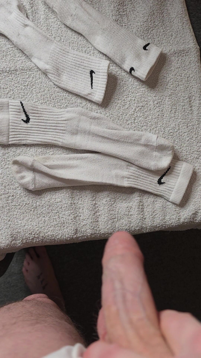Twotwinkhusbands: Ordered: 2x Pairs of Used Cum Soaked White Nike Socks