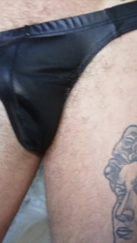Hatty_jen Tease v latexových rukavicích - Hra s zadkem, výprask a velký výstřik