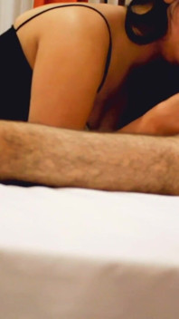My girlfriend and me hotel room in the suck my big cock