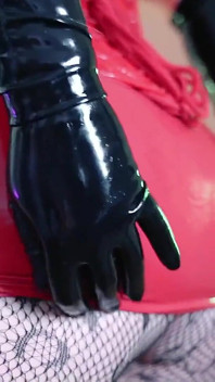 Geweldige dikke kont plagen met latex outfit - model Arya Grander
