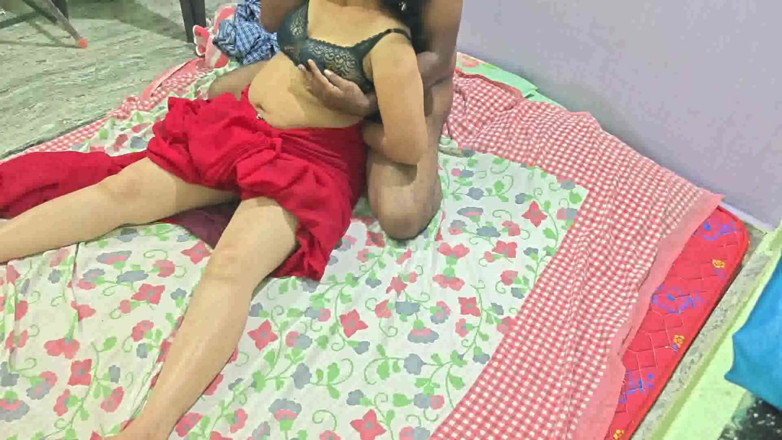 Sexy sindu: Sindu bhabhi rên rỉ trong khi bạn trai ăn âm hộ nóng...