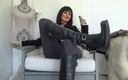 Lady Victoria Valente: Amante de botas em primeiro plano: Be My Boots Soles...