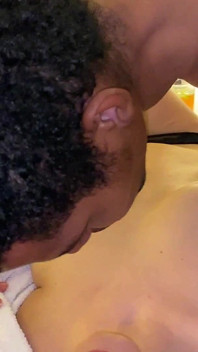 Bini cuckold membenarkan saya menggunakan bahagian 34nya