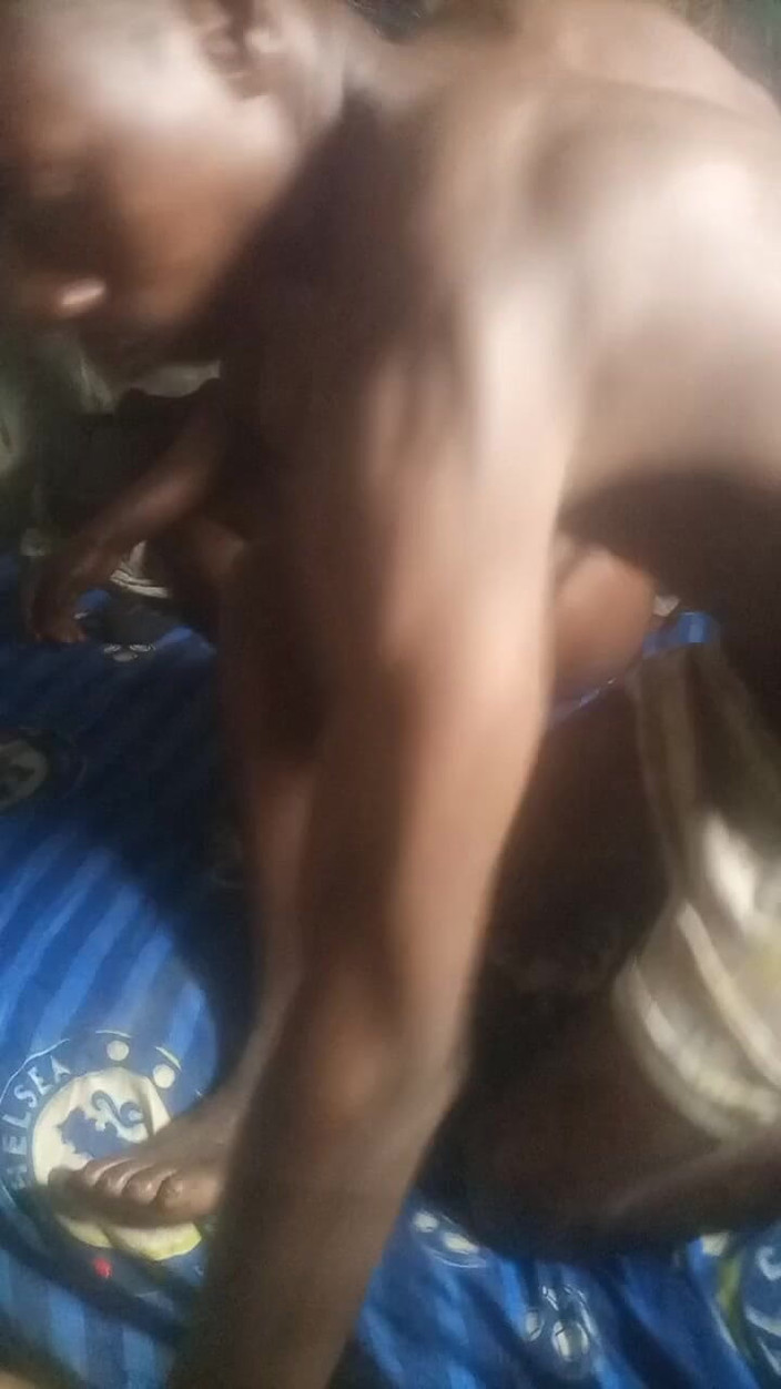 Oladi plenty tv: Vidéo maison avec une fille noire à gros nichons