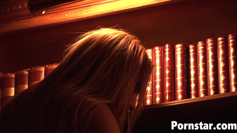 Pornstars: Hot pornstar Trina Michaels enjoys oral sex