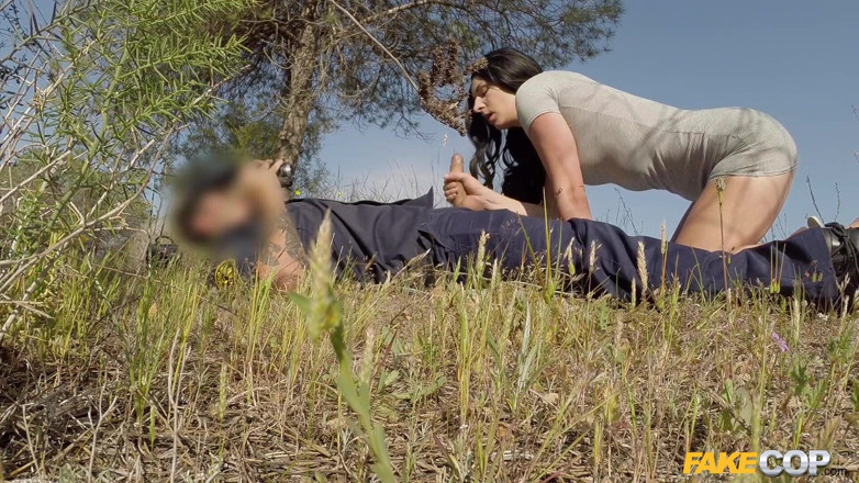 Fake Cop: Fake Cop - Sexy MILF Sophie Garcia Gets Mouth Full of...