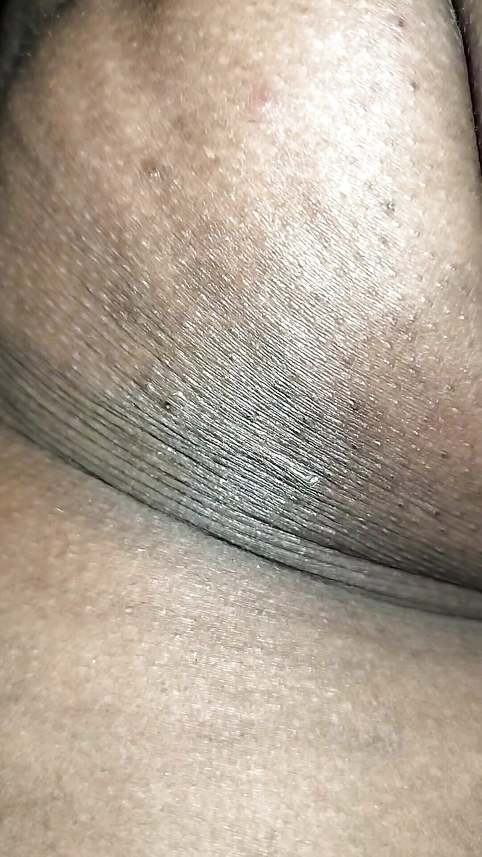 Sona7622: 밤에 몰래 이복 누이와 섹스하는 것이 재미있었어