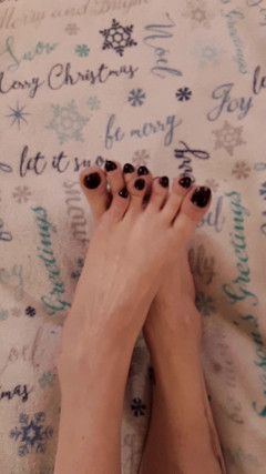 Gh0st781: Veré dibujos animados .. tú mira mis pies ....